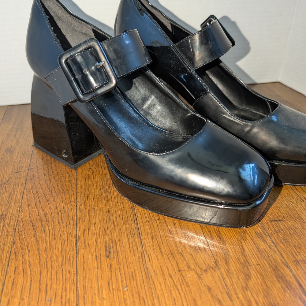 Khiara pumps from Circus by Sam Edelman.